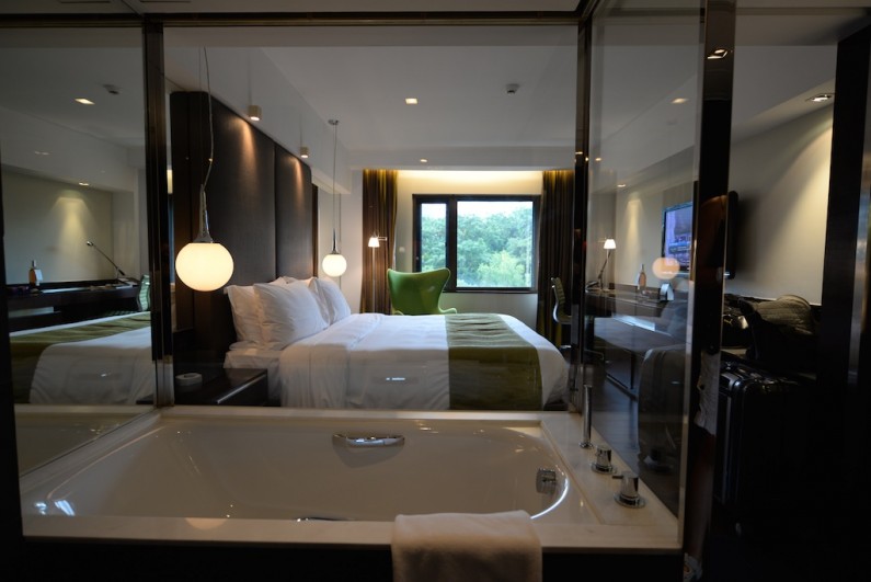 The Mira Hong Kong hotel review