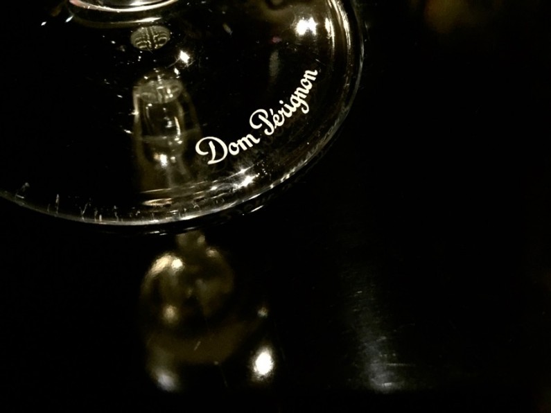 Dim & Dom Pérignon Dim Sum Renaissance Paris Vendôme Hotel bar
