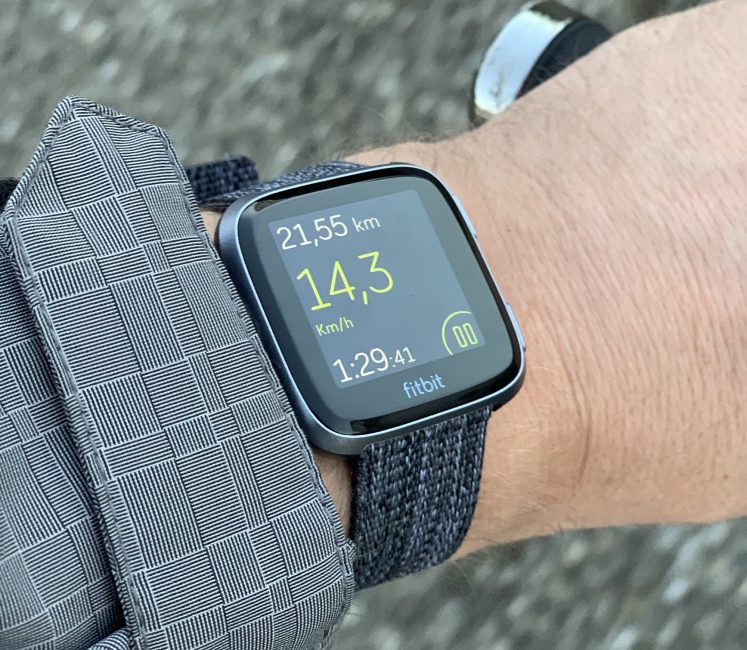 Test montre connectée Fitbit versa