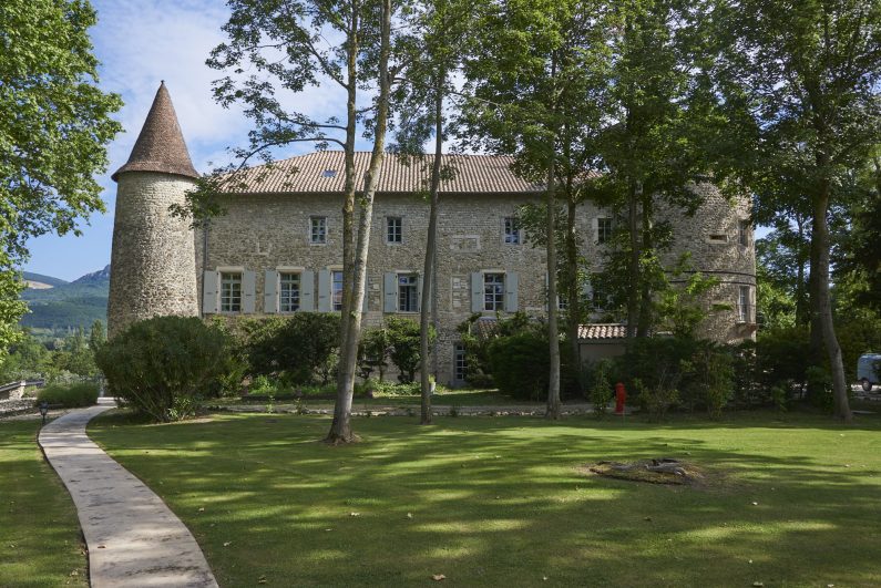 Le Château Les Oliviers de Salettes Drôme tourisme voyage test avis