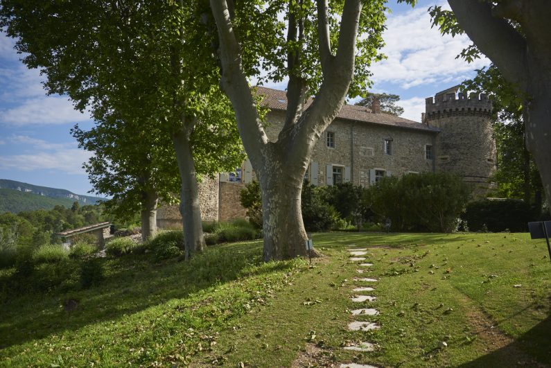 Le Château Les Oliviers de Salettes Drôme tourisme voyage test avis